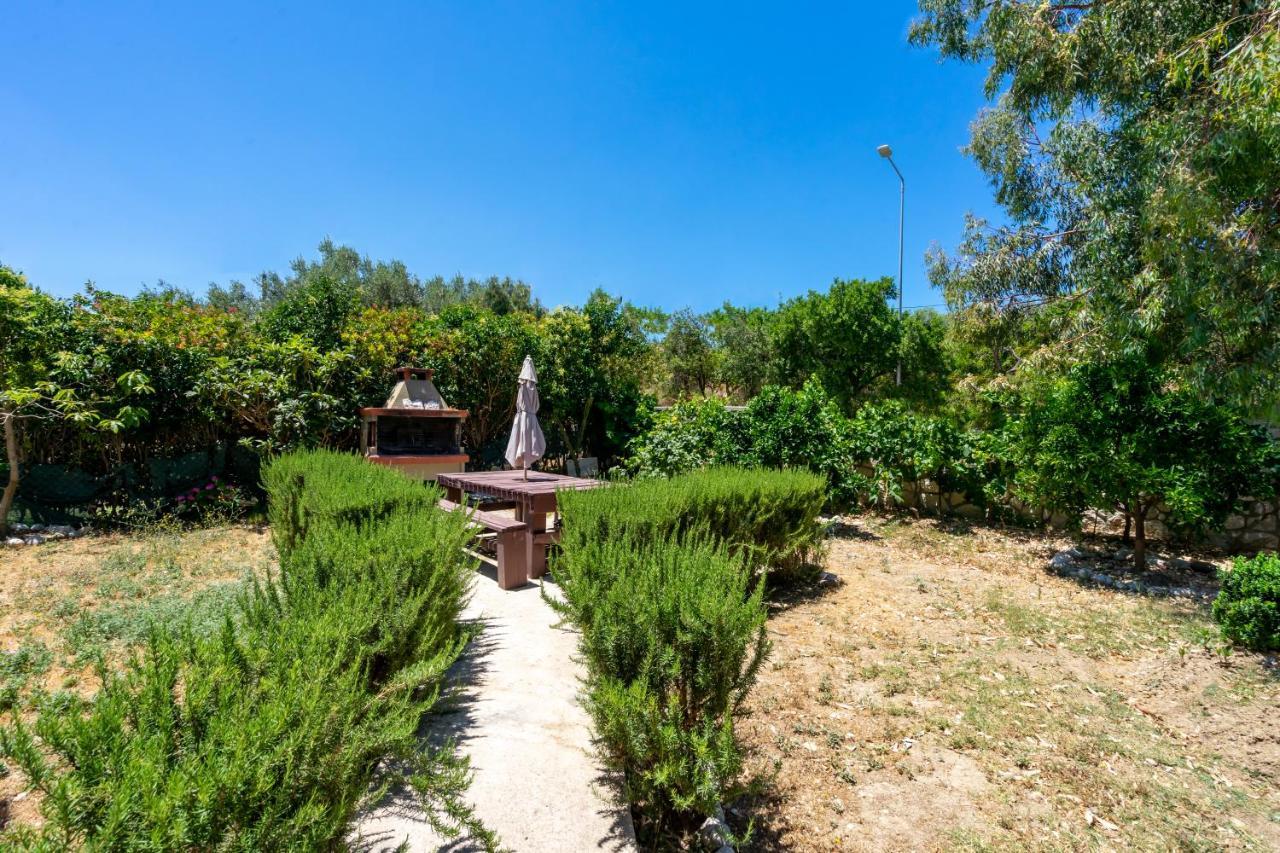 Aristos Garden Appartement Kalithies
