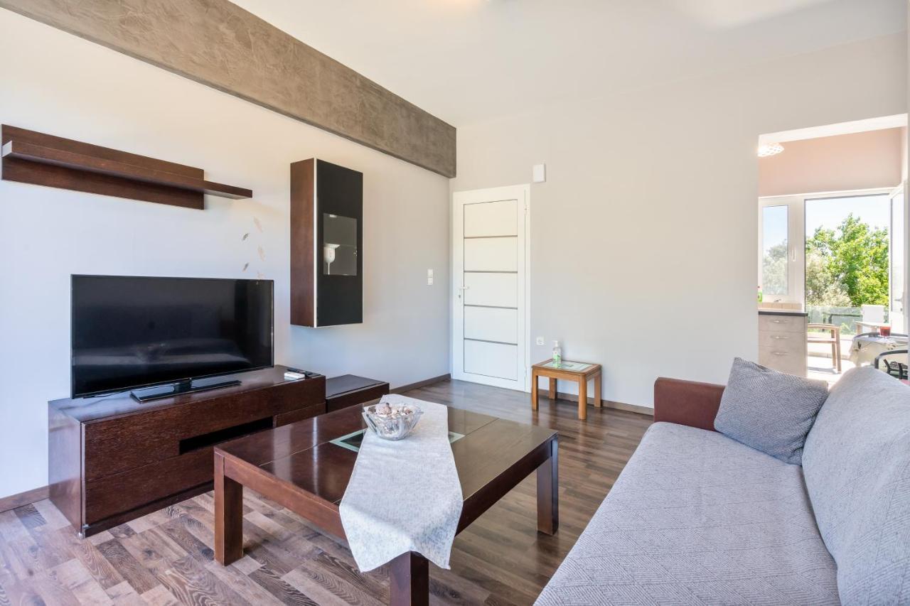 Appartement Aristos Garden